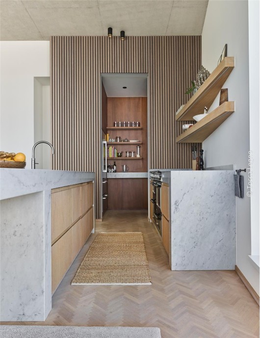 Akustični stenski panel s furnirjem OREH NATURAL