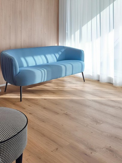 Vinil za lepljenje invisible hrast VICTORIA EICHE v prostoru